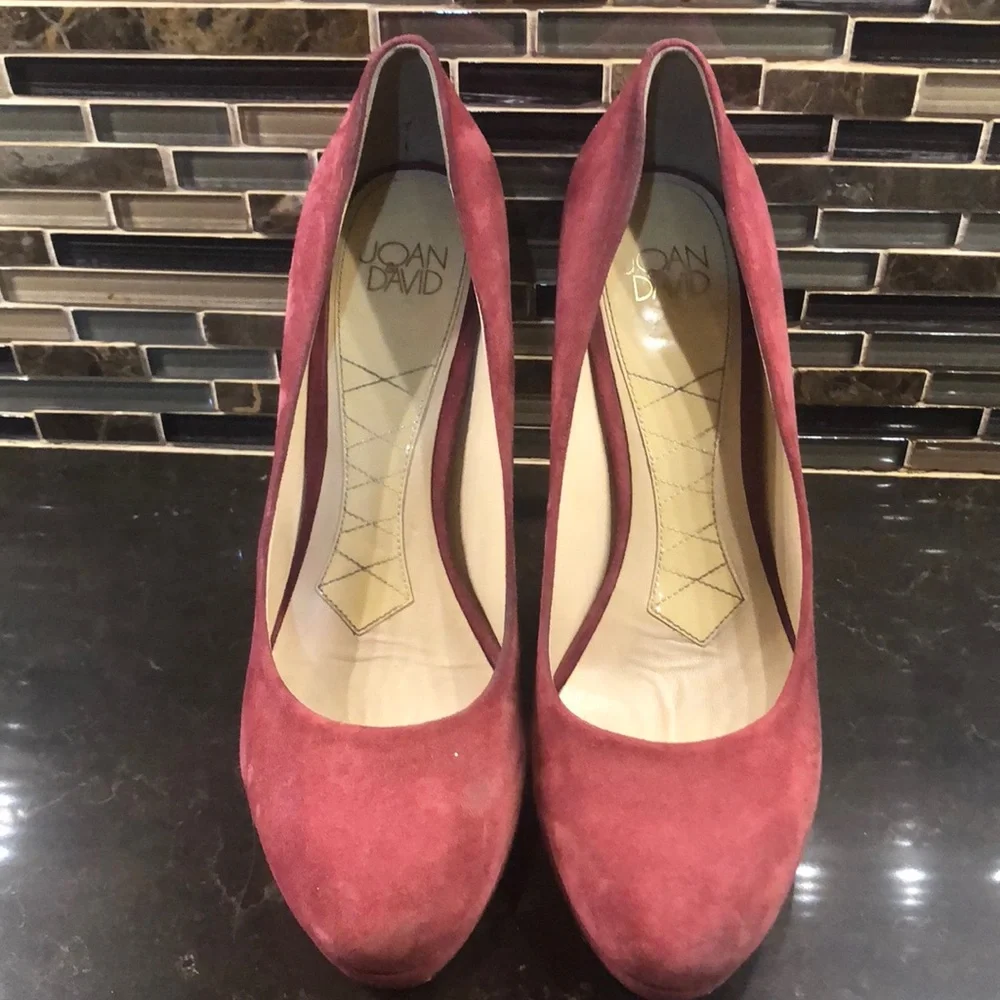 Joan &‎ David suede red cranberry suede heels